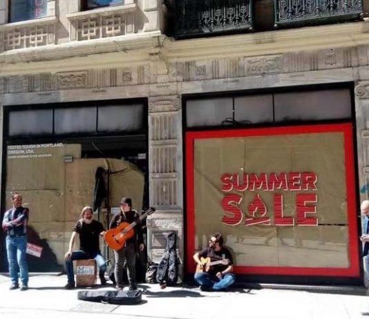 Ekonomi alev alev yanıyor: Şirketler kapanıyor, 8 milyon kişi işsiz!