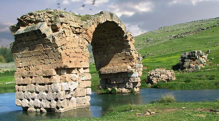 Restorasyon rezaleti: Septimus Severus Köprüsü