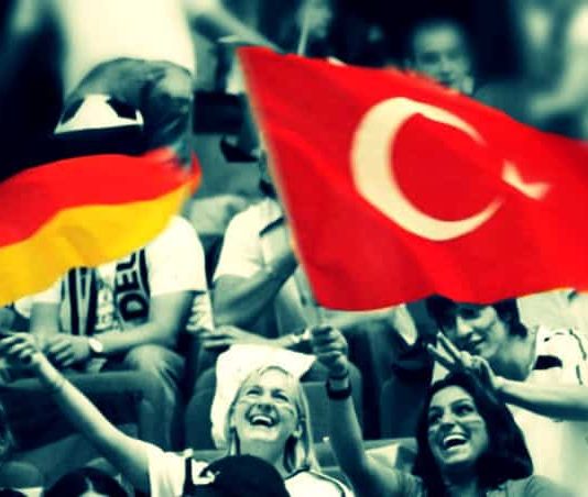 Almancı nedir? Deutschtürke kavramı ve çifte aidiyet(sizlik)