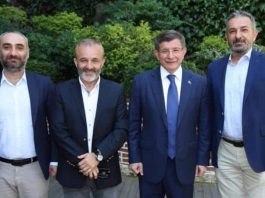 Ahmet Davutoğlu ile program yapan gazeteciler Yavuz Oğhan, Akif Beki ve İsmail Saymaz Sputnik Türkiye / RS FM deki işine son verildi. Sabah programları yapan Zafer Arapkirli de Sputnik ile yolları ayırdıklarını açıkladı