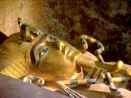 Tutankamon tabutu 97 yıl sonra ilk kez görüntülendi