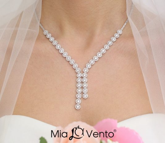 Yepyeni modeller, ışıltılı trendlerle Gümüş Su Yolu Setler