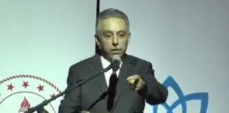 Konya Valisi öğretmen olduğunu düşündüğü muhabiri azarladı Konya Valisi öğretmen olduğunu düşündüğü muhabiri azarladı