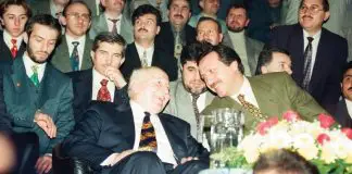 AKP’yi kendi silahları mı iktidardan indirecek? necmettin erbakan tayyip erdoğan yenilikçiler gelenekçiler davutoğlu gül babacan gelecek partisi