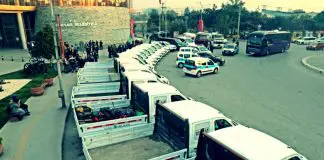 AKP’nin 116 bin liraya kiraladığı araçları CHP 66 bin liraya satın aldı AKP nin 116 bin liraya kiraladığı araçları CHP 66 bin liraya satın aldı akhisar