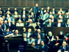 AKP milletvekilleri, kendi verdikleri teklifin Erdoğan tarafından veto edilmesine minnettar