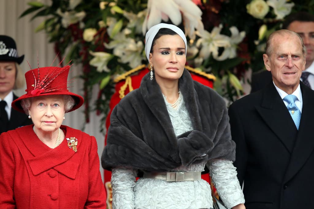 Şeyha Moza Arap dünyasının moda ikonu kraliçe elizabeth