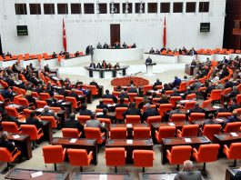 Deprem araştırma önergeleri, AK Parti ve MHP oylarıyla reddedildi