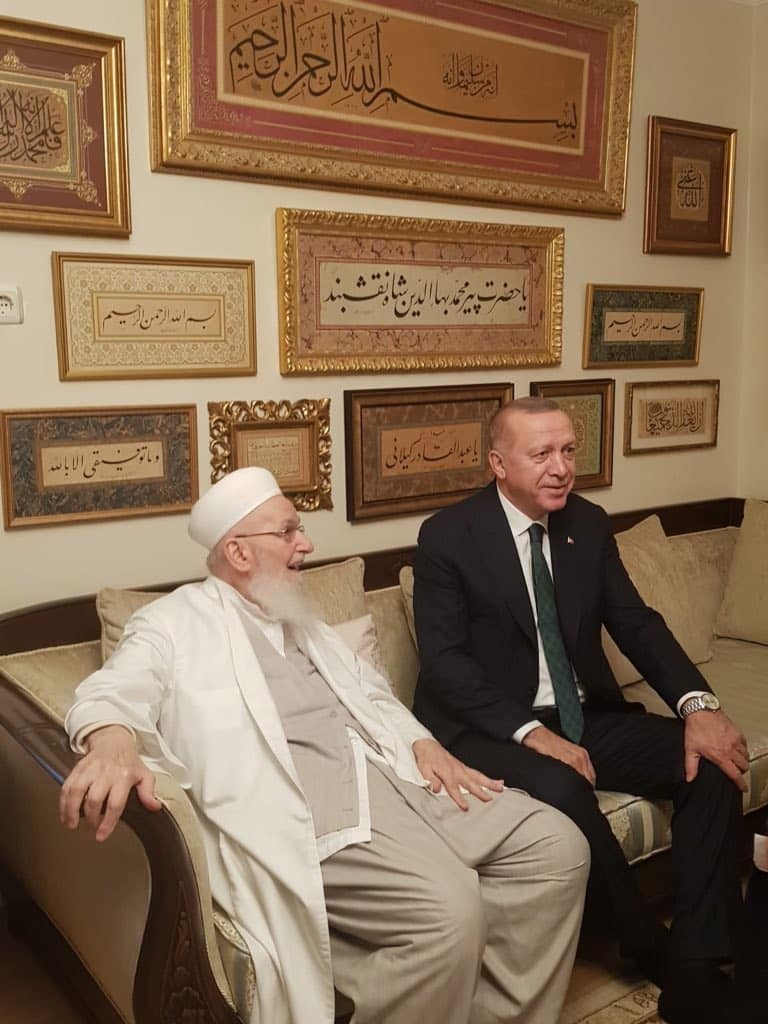 Cumhurbaşkanı Erdoğan, İsmailağa Cemaatini ziyaret etti