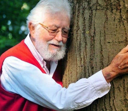 TEMA Vakfı kurucusu Hayrettin Karaca hayatını kaybetti