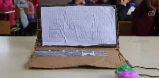 Diyarbakır’da kartondan bilgisayar ile ders yapıldı! Diyarbakır kartondan bilgisayar ile ders yapıldı