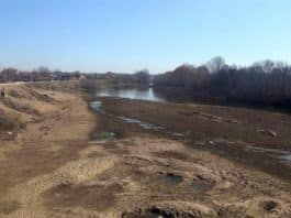 Edirne Tunca nehrinde kuraklık: Yazın bu kadar kurumuyordu!