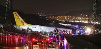 Uçak kazasında 1 kişi hayatını kaybetti, 157 kişi yaralandı