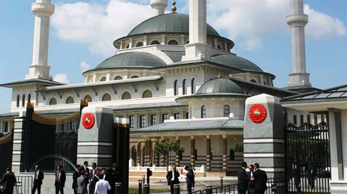 Diyanet: Türkiye de sadece Beştepe de cuma namazı kılınacak