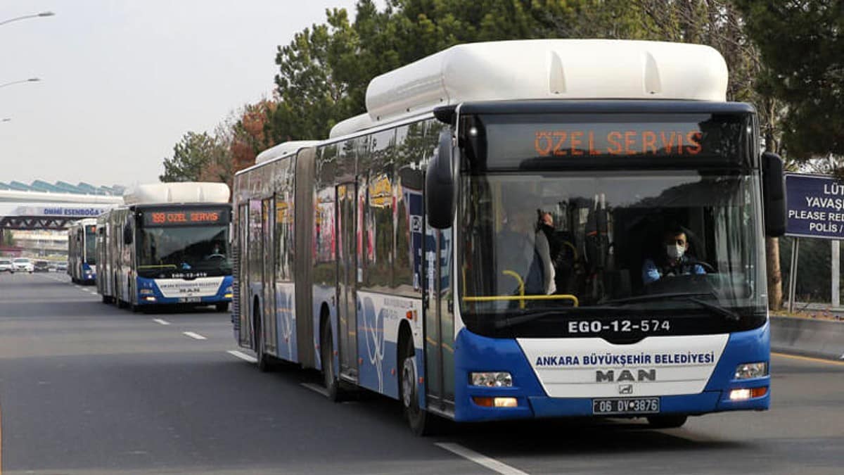 Umreden dönen 10330 kişi Ankara ve Konya da karantina altında