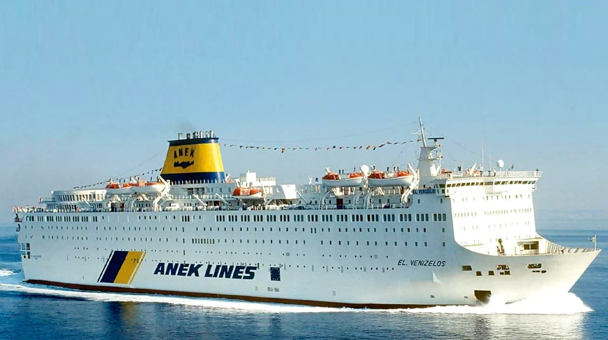 el venizelos cruise gemisi karantina 160 türk yunanistan