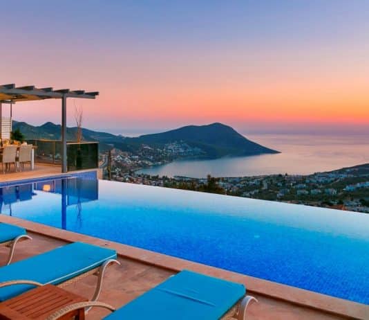 Sıfır temaslı tatil: Kalkan ve Kaş'ta kiralık lüks villalar revaçta!