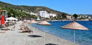 Bodrum’da sahiller boş kalınca şezlong ücretleri kalktı! Bodrum sahiller boş kalınca şezlong ücretleri kalktı!