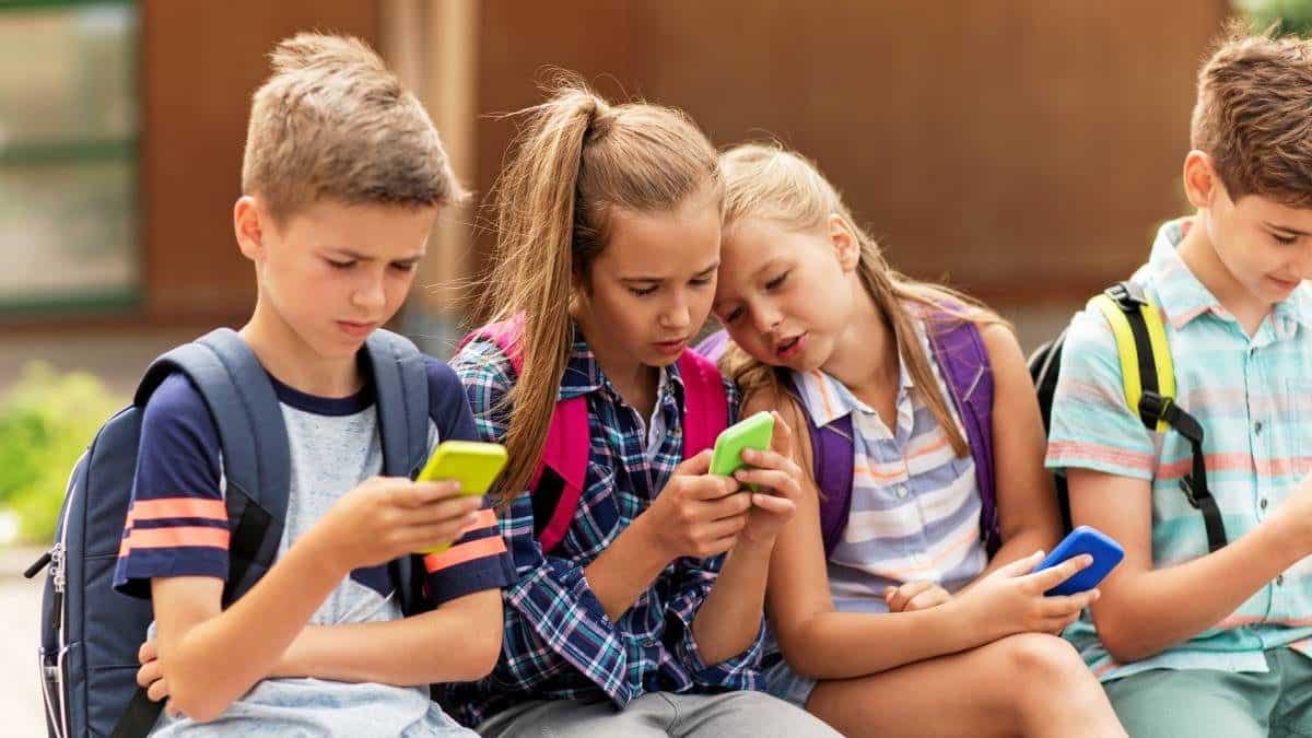 Çocuklarda sosyal medya kullanım yaşı ne olmalı?