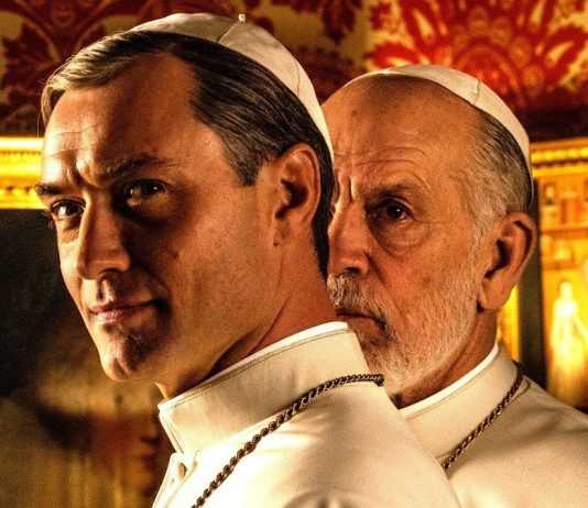 Kapak foto: The New Pope (Yeni Papa) - Türkiye'de Blutv'de yayınlanıyor.