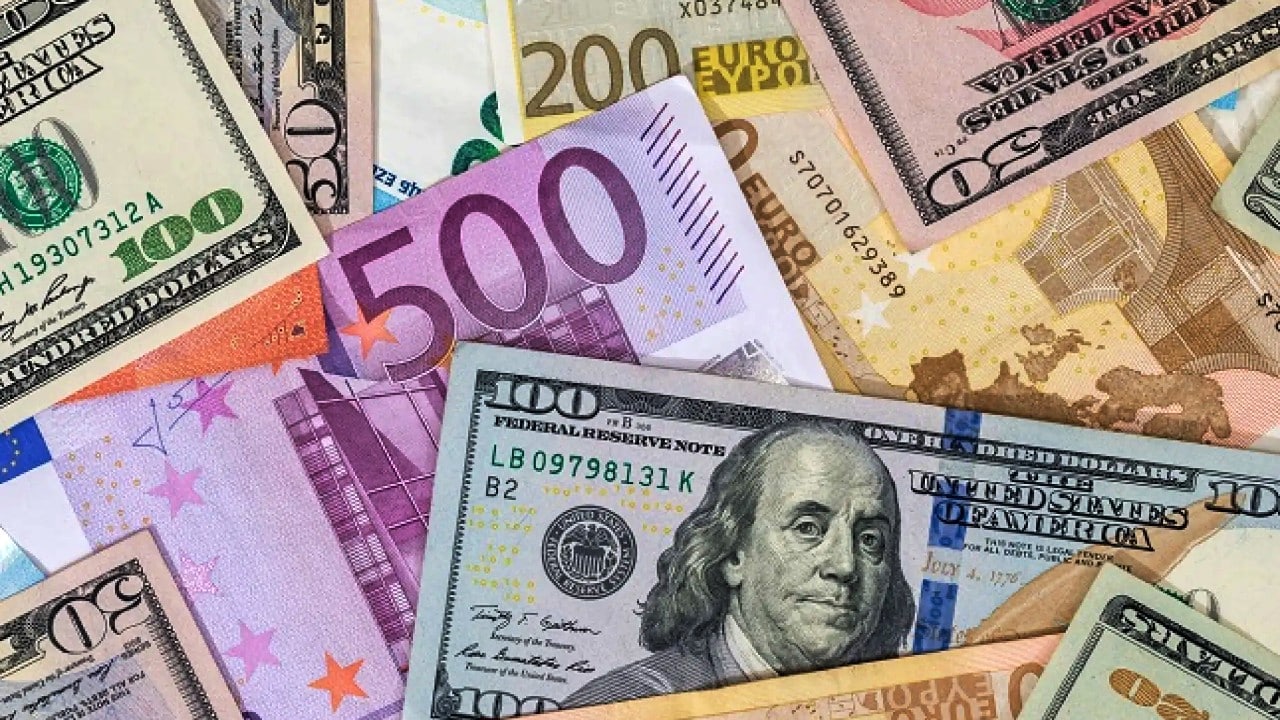 Dolar, Euro ve altında rekor yükseliş devam ediyor!