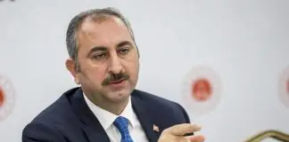 Adalet Bakanı Gül: Mahkemeleri etkilemeye çalışmak suç Adalet Bakanı