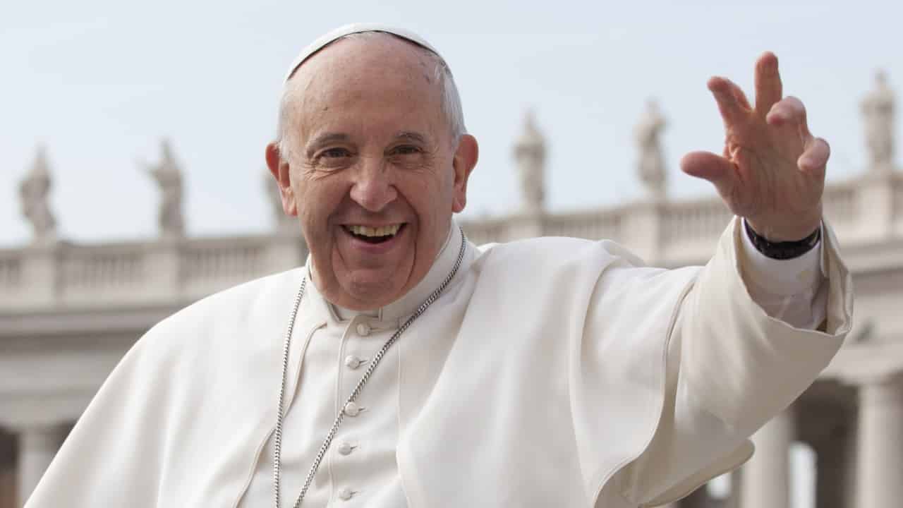 Papa Francesco, eşcinsellere medeni birliktelik hakkı verilmesi