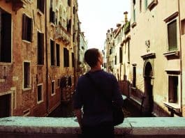 yurt dışı sosyalleşme