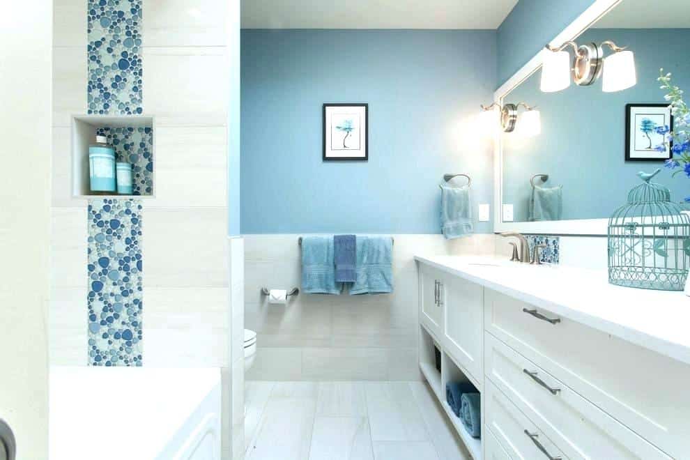 mavi renk banyo