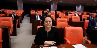 18 yıl önce tezek yakıp eşeğe biniyorduk! nilgün ök 18 yıl önce araba
