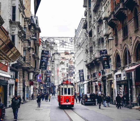 istiklal caddesi