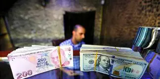 Faizlerde artışa rağmen vatandaş neden Dolar kurundan TL’ye geçmiyor? dolar tl