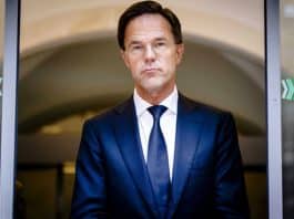 Hollanda da çocuk yardımı skandalı: Hükumet istifa etti