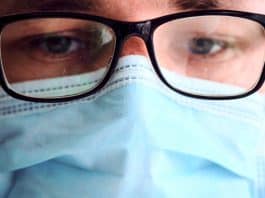 Gözlük kullananlar corona virüse 3 kat daha az yakalanıyor