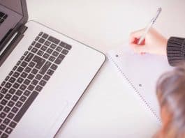 Pandemide oluşan bir tehlike daha: Denetimsiz, niteliksiz, faturasız online eğitimler