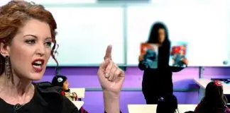 Nagehan Alçı ve öğretmenler Nagehan Alçı