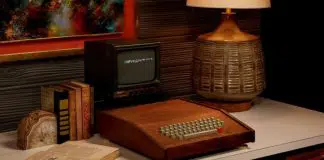 Apple’ın 1976’da çıkan ilk bilgisayarı 400 bin dolara satıldı apple ilk bigisayarı