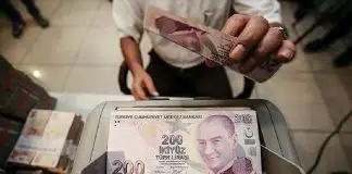 Bankacılık sektöründe çalışan ve şube sayısındaki azalış dikkat çekiyor! Bankacılık sektörü