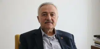 AKP’li Demirbağ’dan vatandaşa geçim tavsiyesi: 2 kilo et yerine yarım kilo yeriz, 2 kilo domates yerine 2 tane yeriz! zülfü Demirbağ