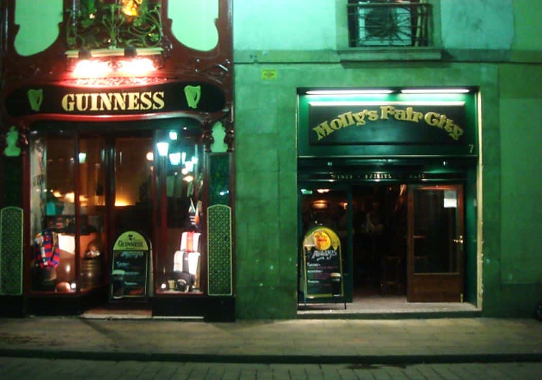 Molly's Fair Irish Pub