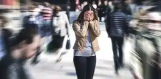 Panik atak nedir? Neden olur ve nasıl geçer? Panik atak