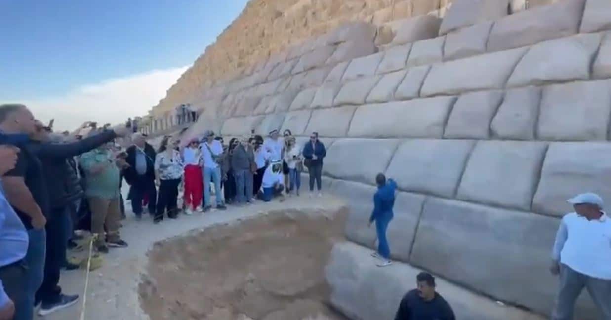 Mısır Piramitlerinin yenilenmesi