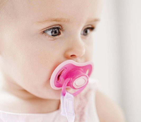 Bebeklerde emzik kullanımı