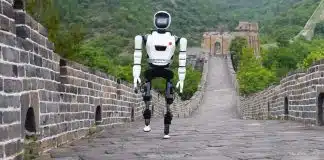 İnsansı robot “XBot-L” Çin Seddi’ne tırmandı XBot-L çin