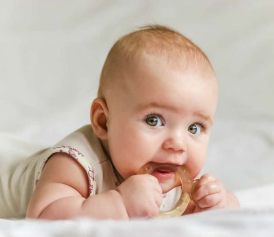 Bebeklerde diş çıkarma