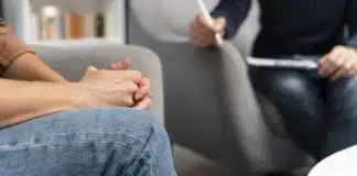 Psikolojik destek almanın zamanı geldiğini gösteren 5 belirti Psikolojik destek