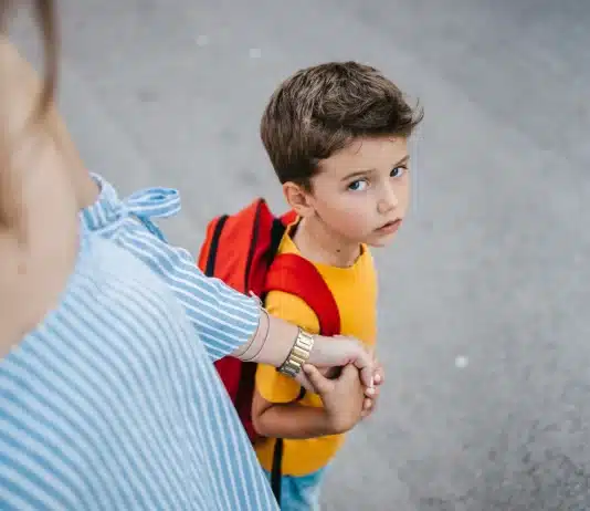 ayrılık anksiyetesi okula uyum sorunları