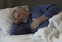 Kalp krizi riski gece neden artar? Sirkadiyen ritim ve uyku apnesi etkileri Gece artan kalp krizi riski, sirkadiyen ritim ve uyku apnesi gibi faktörler nedeniyle genel kalp sağlığını tehdit eder.