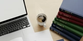 Öğrenci Bilgi Sistemi (OBS) üzerinden yönetilen tez süreci ve öğrenciler için tez yazdırma gibi profesyonel destek seçenekleri.