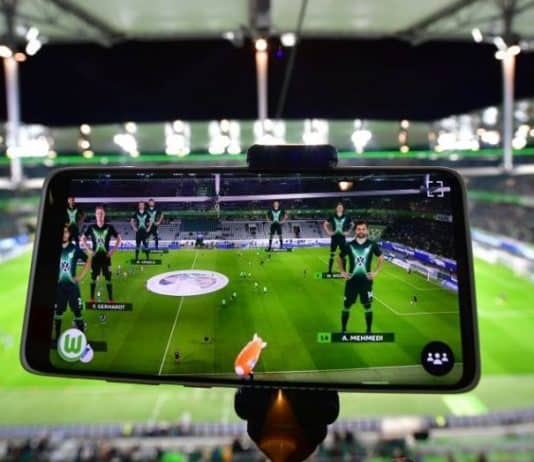 Futbolu 5G deneyimlemek: 5G teknolojisi ile canlı yayın devrimi ve anlık oyuncu performansı analizi.
